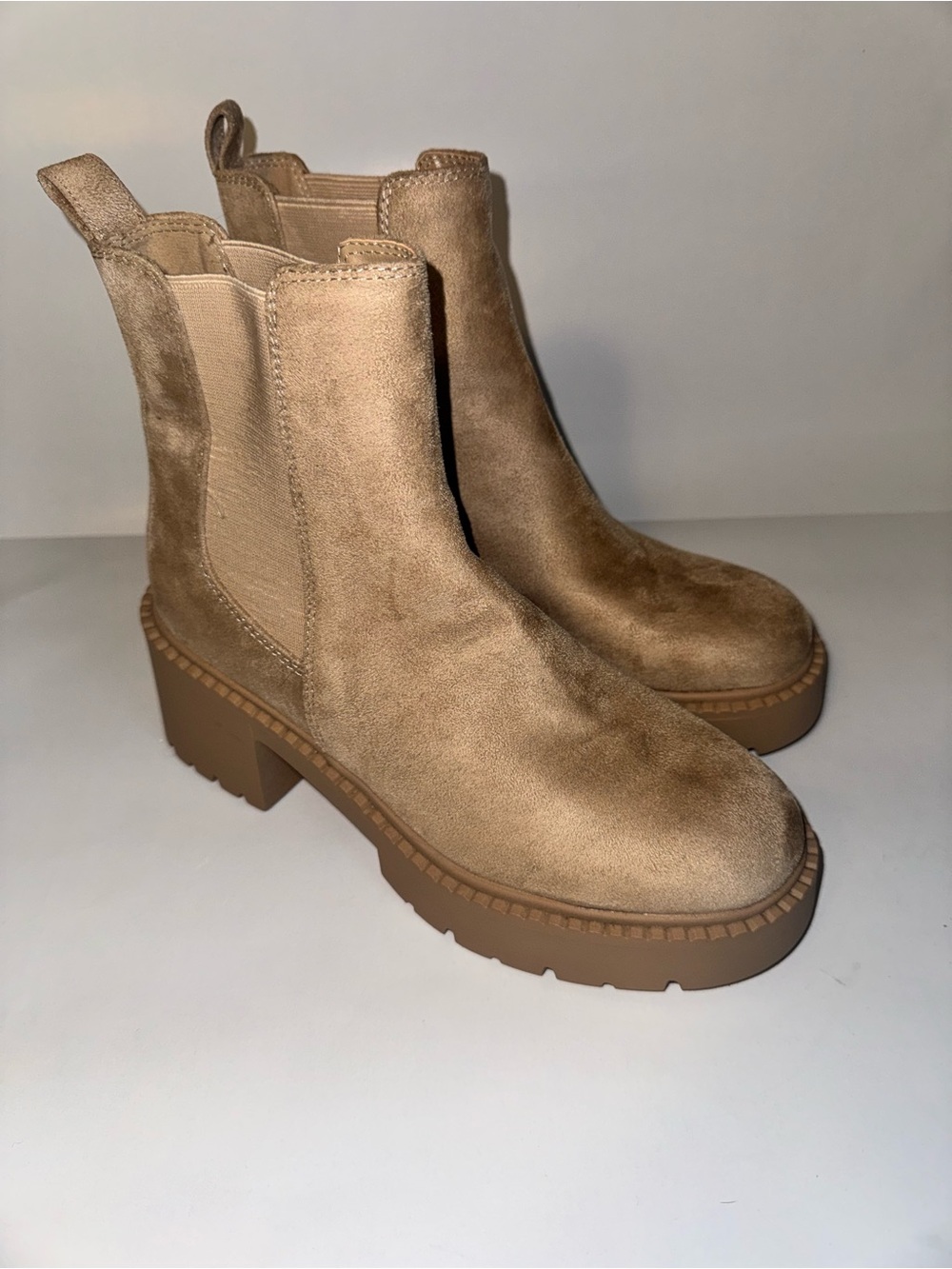 Madden Girl Tan Suede Platform Chelsea Boots